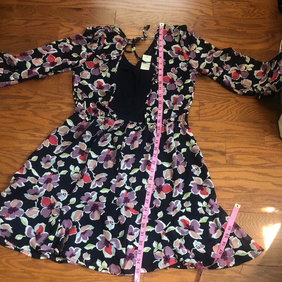 Floral Long Sleeve Open Back Dress - Picture 8 of 11